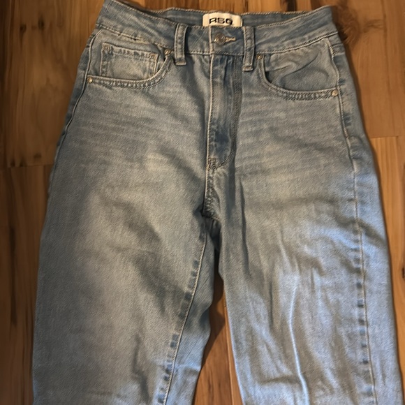 RSQ Vintage Mom Jeans - Picture 3 of 5
